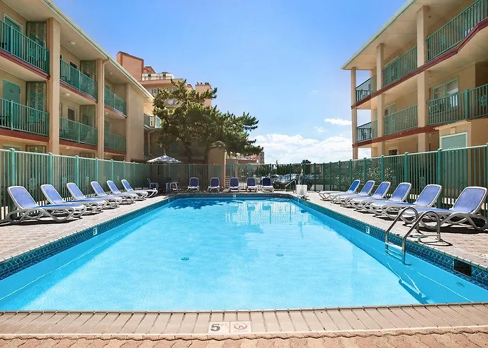 Hotel Days By Wyndham Ocean Oceanfront Ocean City