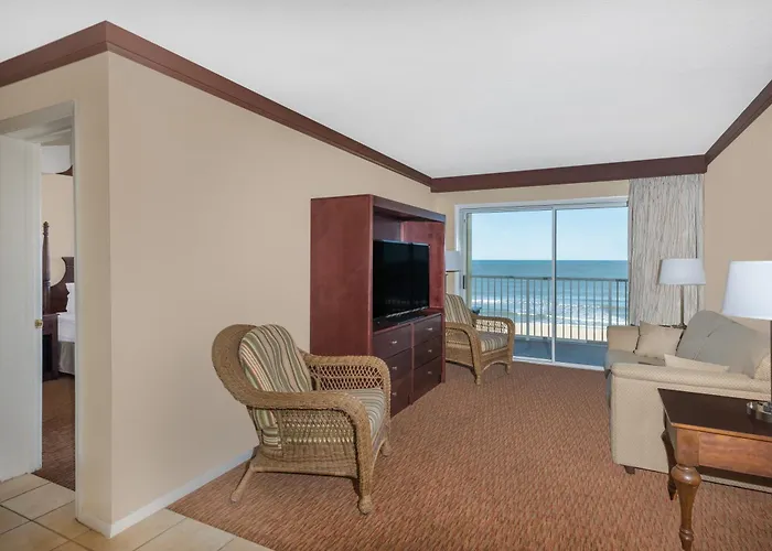 Days By Wyndham Ocean Oceanfront 3*