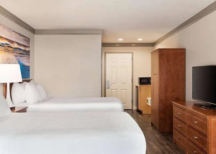 Days By Wyndham Ocean Oceanfront Hotel Ocean City