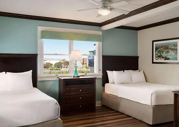 Hotel Days By Wyndham Ocean Oceanfront Ocean City