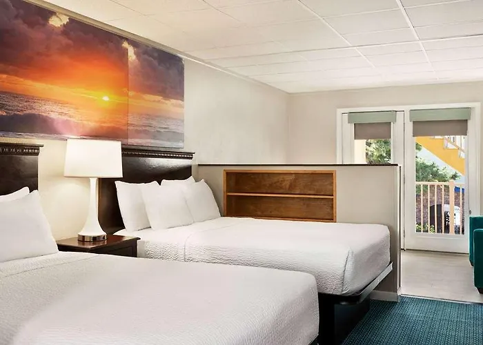 Days By Wyndham Ocean Oceanfront 3*
