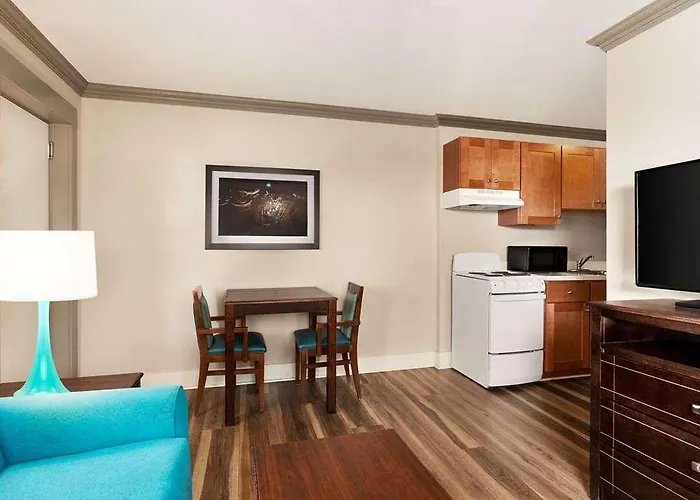 Days By Wyndham Ocean Oceanfront Hotel 3*