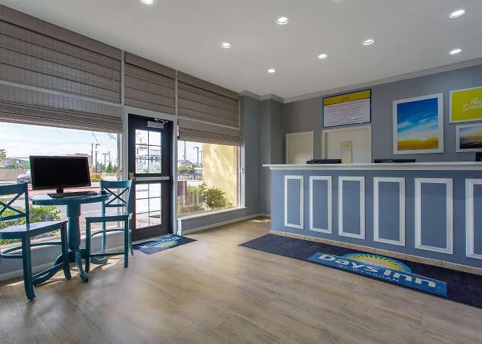 Hotel Days By Wyndham Ocean Oceanfront Ocean City