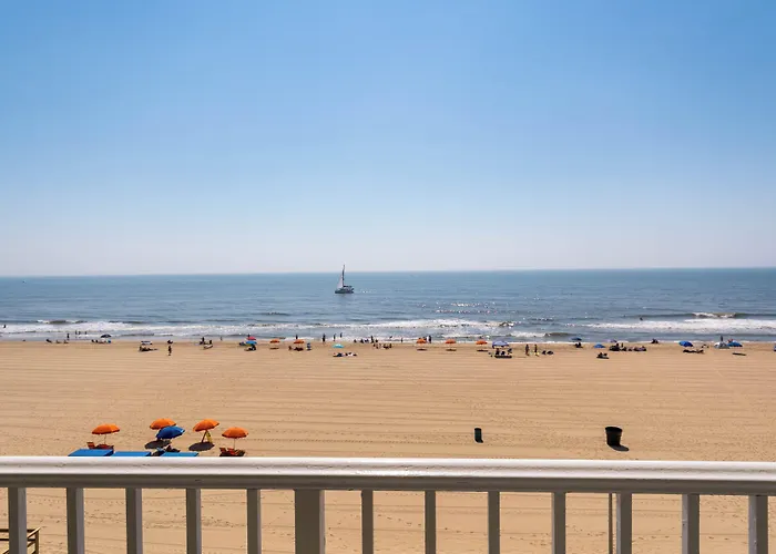Days By Wyndham Ocean Oceanfront Hotel 3*