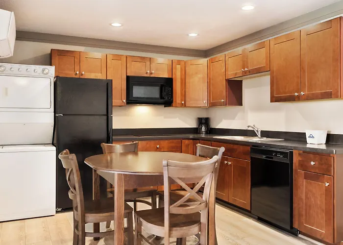 Days By Wyndham Ocean Oceanfront