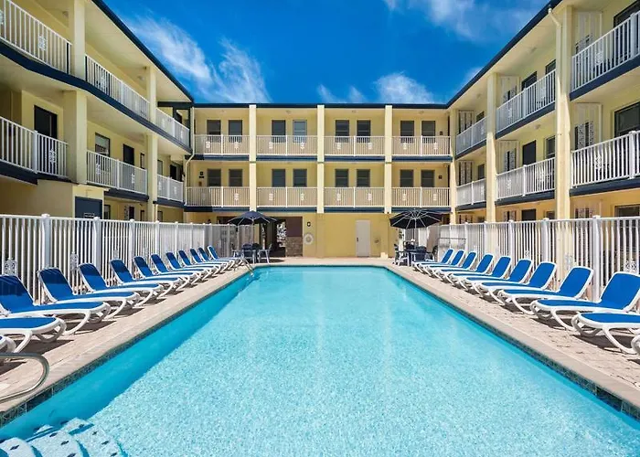 Hotel Days By Wyndham Ocean Oceanfront 3*
